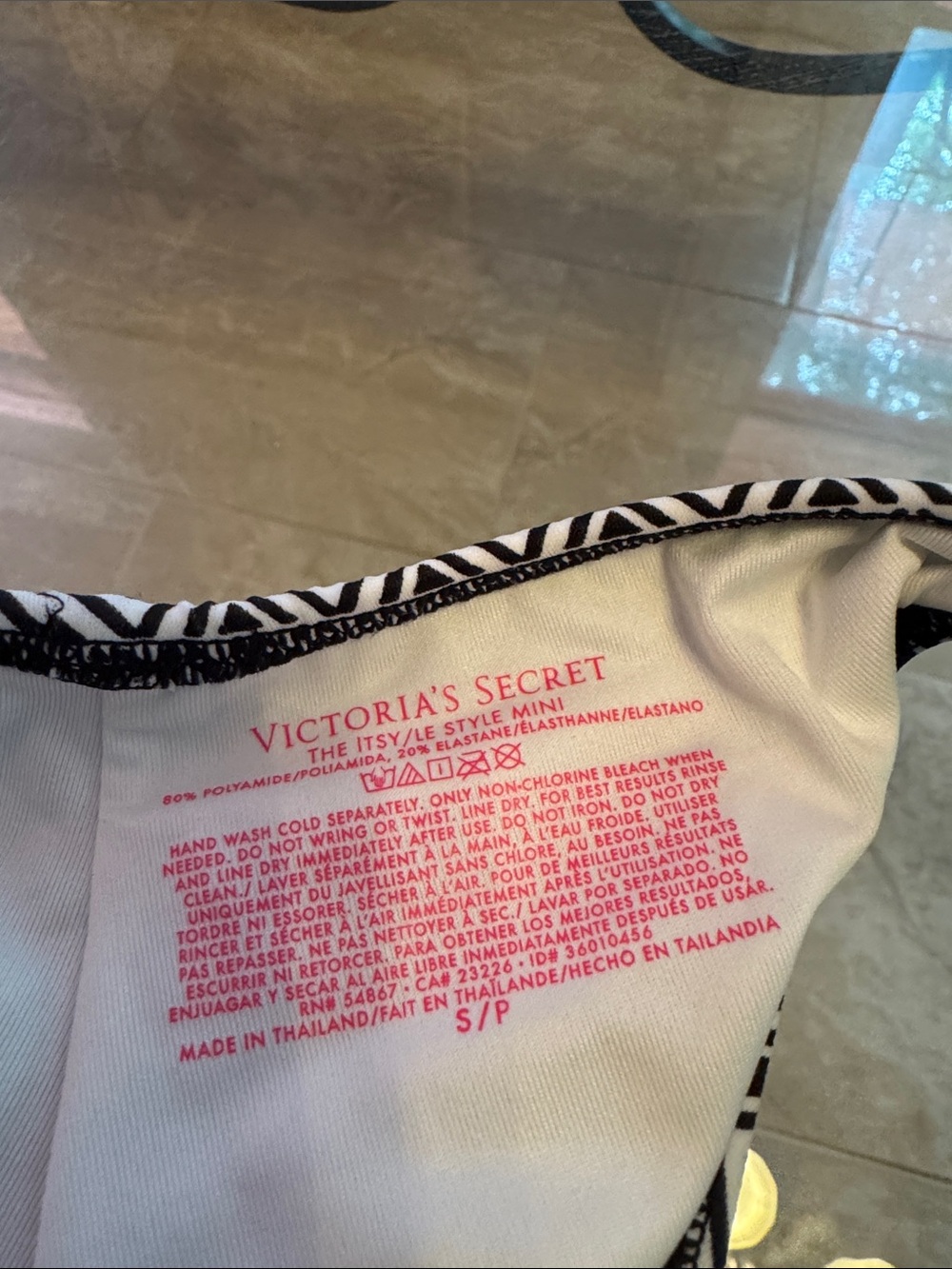 Victoria's Secret Black and White itsy le mini - Picture 2 of 5